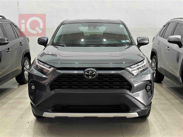 Toyota for sale in Iraq